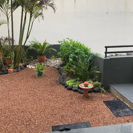 Ocean Courtyard - Beachside Unit Apartment Alexandra Headland Exterior photo